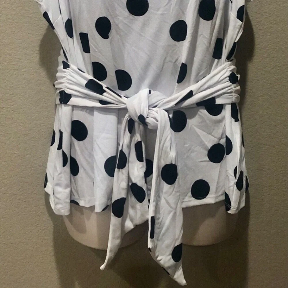 INC Women's White/Black Polka Dot Tie Front Sleeveless Dressy Tank Top Plus 0X - Picture 3 of 11